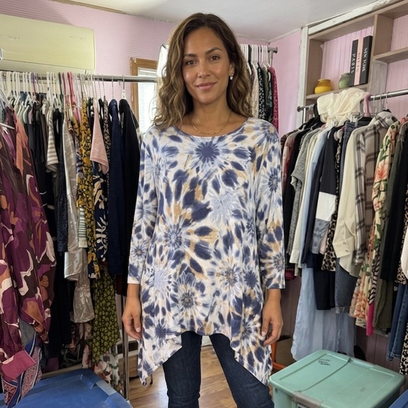 Ruby Rd. Tops - Ruby Rd. Blue & Gold Tie Dye Sharkbite Hem Tunic Top Size XL NWOT